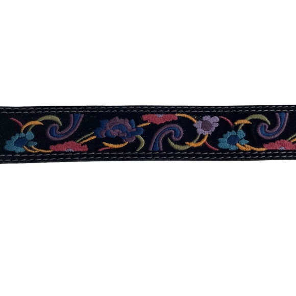 Suede Embroidered Belt - Picture 4 of 6